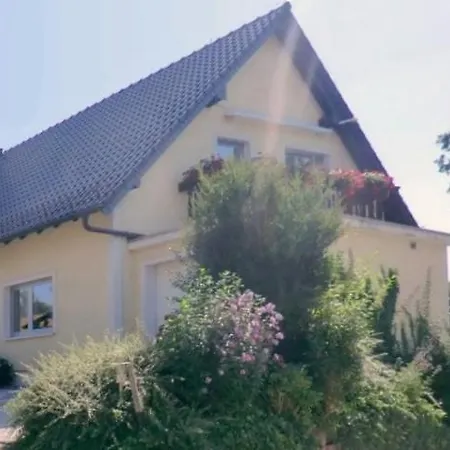 Wohnen Im Gruenen In Uckerath Apartamento