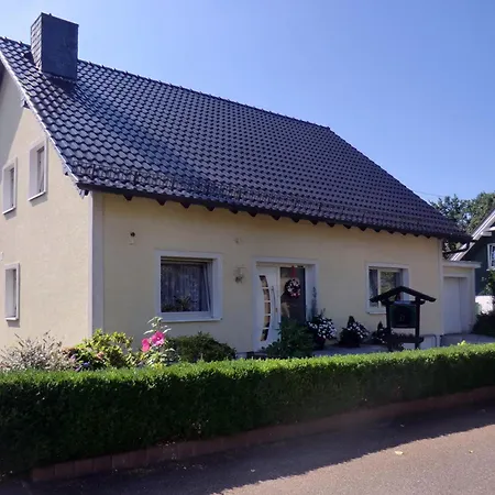 Apartamento Wohnen Im Gruenen In Uckerath